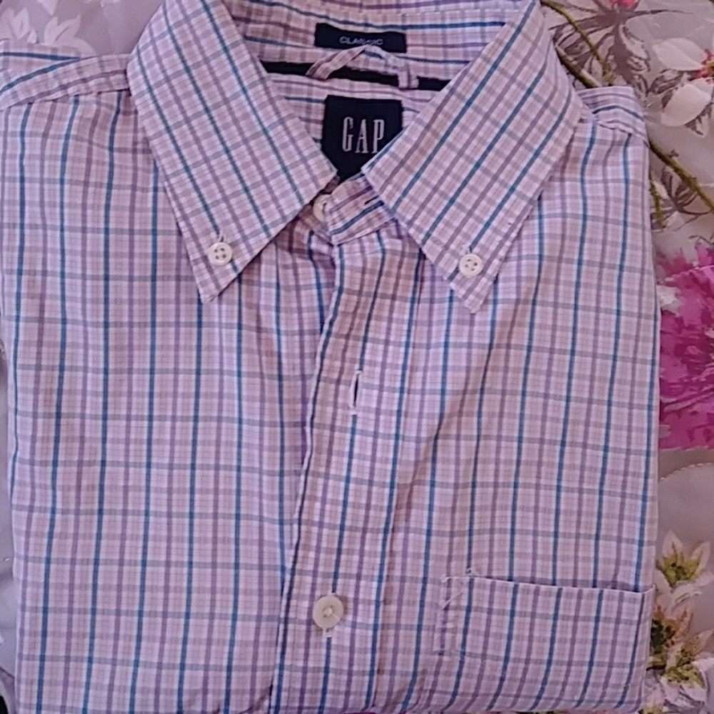 Gap classic button down